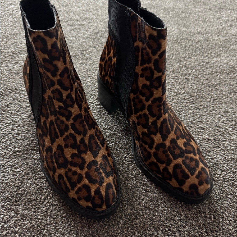Crown Vintage Leopard Boots